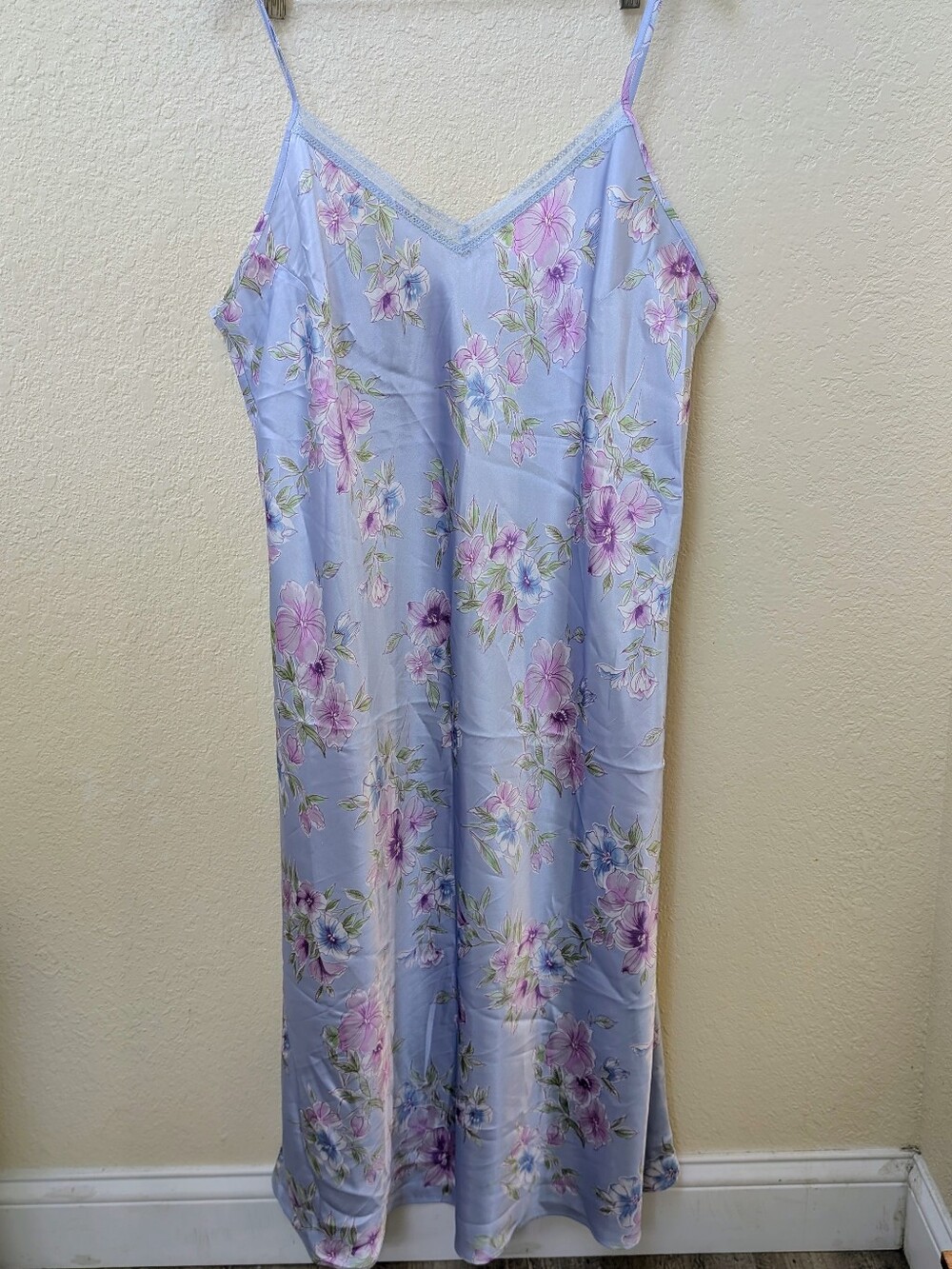 Sensara Floral Lavender Night Gown W/ Lace + Adjustable Straps Size 2xl